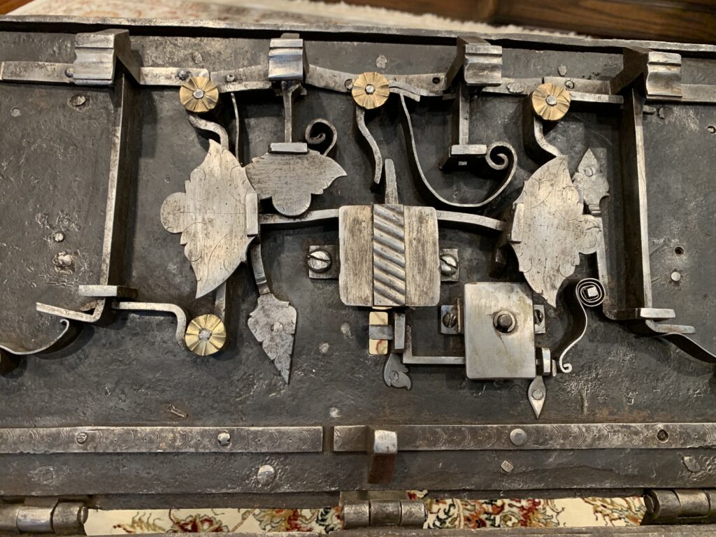 Treasure chest lock mechanism