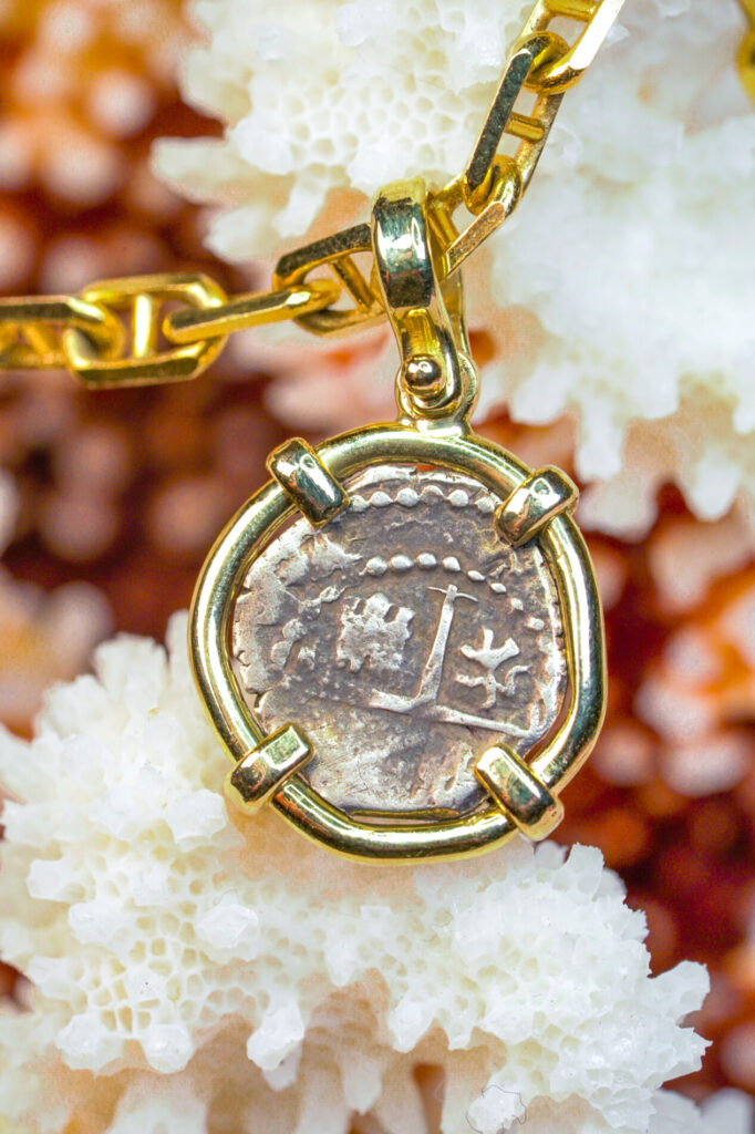 Early to Mid 1600s Potosi 1/2 reeales pendant in 14K gold bezel shipwreck spanish silver