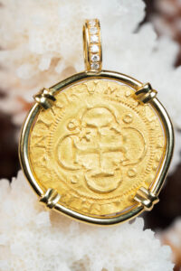 1516-1556 Seville 1 Escudo Set in 14K Gold Bezel with Diamonds